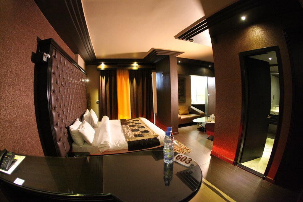 Dolls Hotel By Eurostars (Adults Only) Jounieh Esterno foto